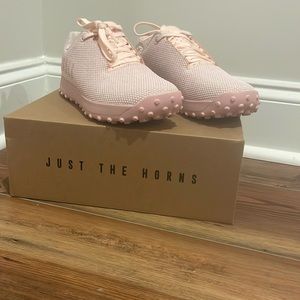 Brand new No Bull trainers.  Women’s size 7, they are a light pink color.